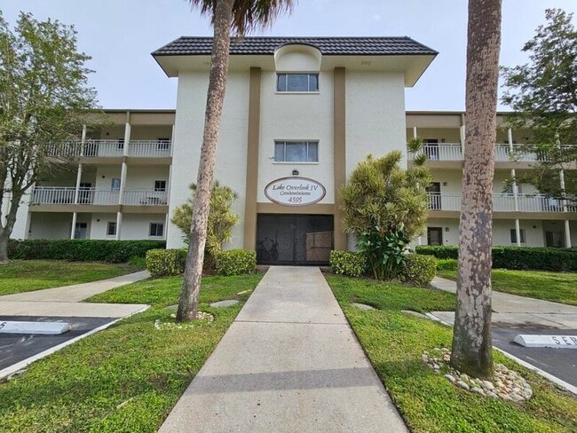 Photo - 4595 Chancellor St NE Unit #224