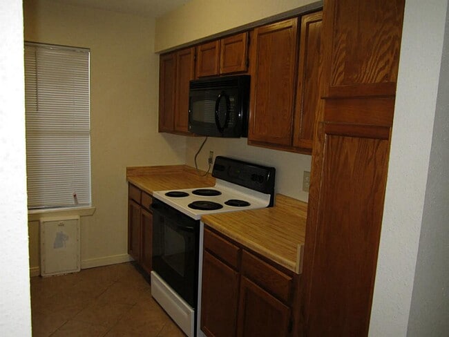 Photo - 10555 Turtlewood Ct Unit 1102
