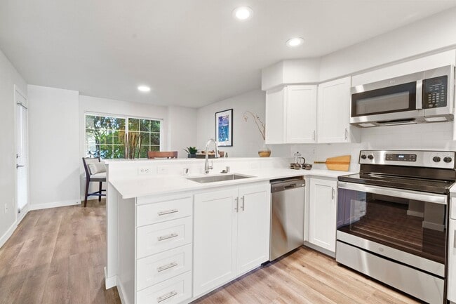 Water's Edge Townhomes