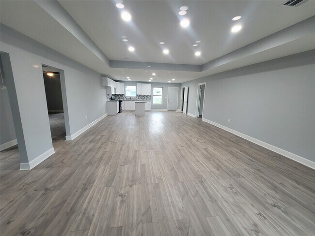 Photo - 4859 Bellnole Dr