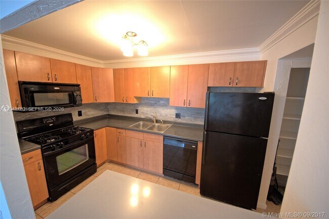 6900 N Kendall Dr Unit A209