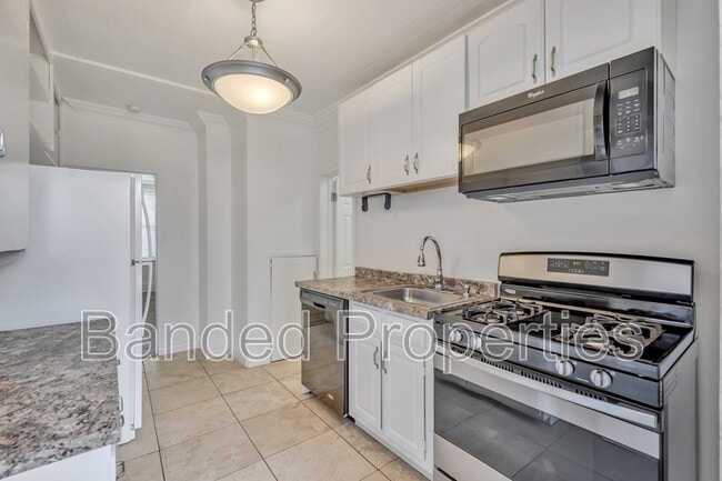Photo - 741 E Center St