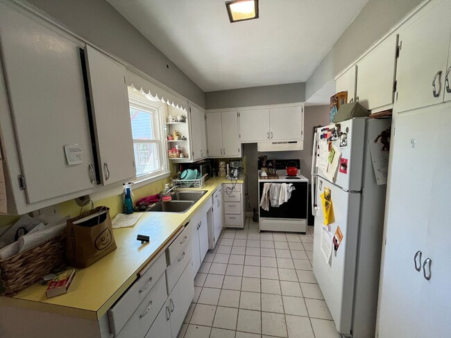 Photo - 2204 Midway Blvd