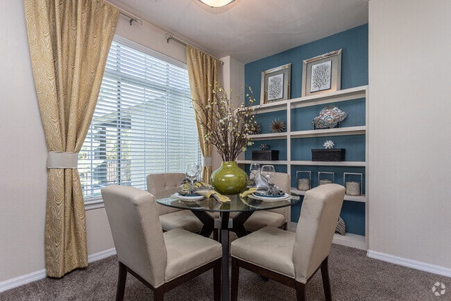 1BR, 1BA - Essex