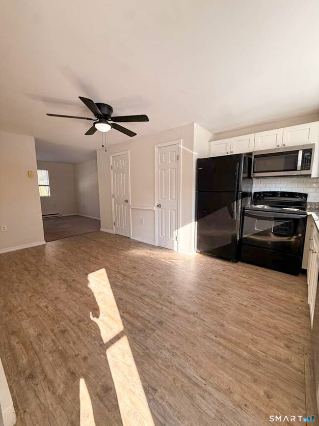 Photo - 39 Horton Hill Rd Unit APT 9B