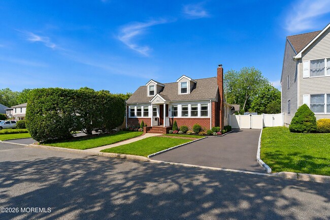 Photo - 1901 Meadow Rd