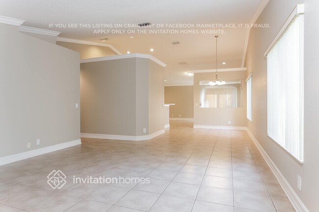 4266 Greenbriar Ln