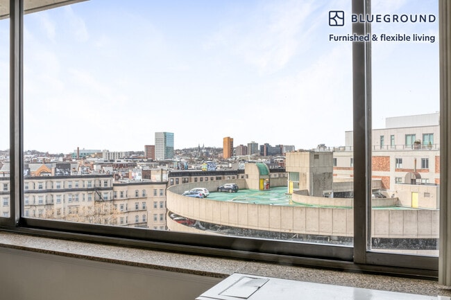 Photo - 221 Massachusetts Ave Unidad FL8-ID648