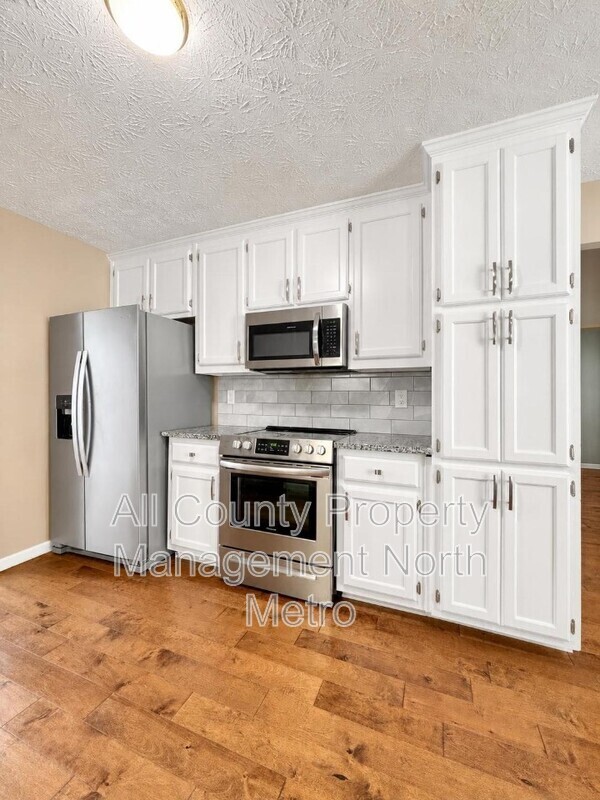 Photo - 4710 Middleboro Ln
