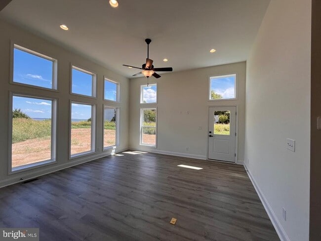 Photo - 8641 Sandy Beach Ln
