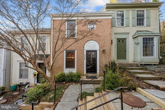 Photo - 5065 9th St S