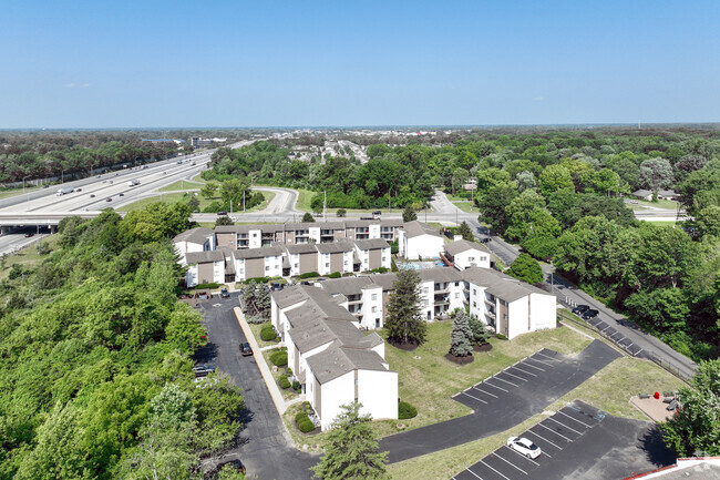 Building Photo - Aura Apartments