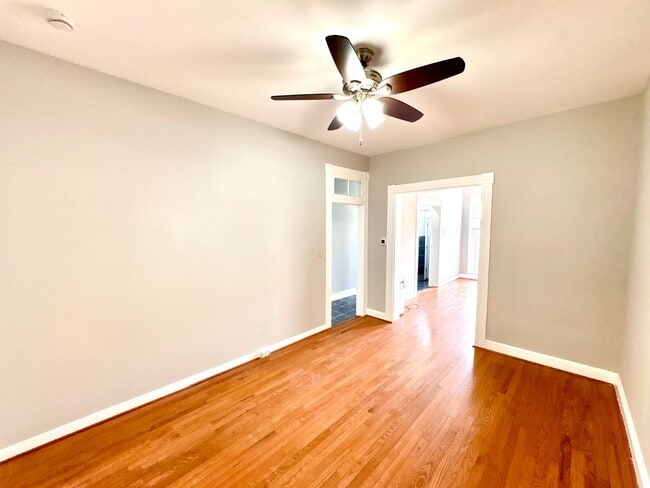 Photo - 2507 W Fayette St