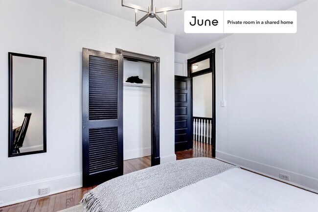 Room in Shared 4 bed/1.5 bath home in Capitol Hill