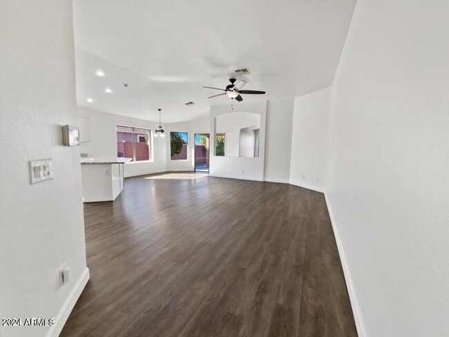 Photo - 866 S Cerise