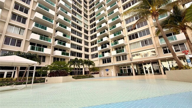 Building Photo - 1200 West Dr Unit 1423