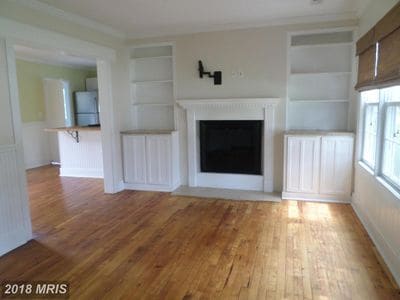 Building Photo - 311 Holly St