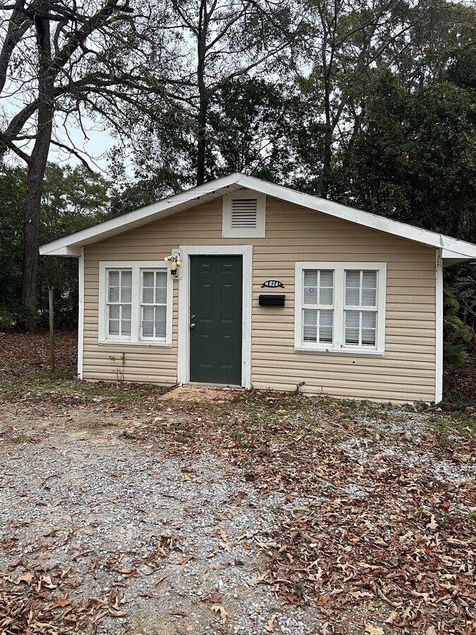 Photo - 1605 West St