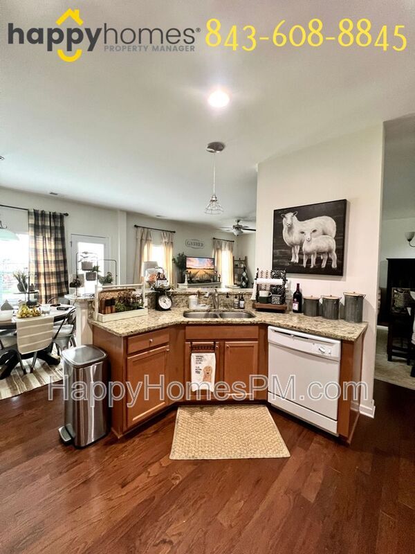 Photo - 420 Turnbridge Ln