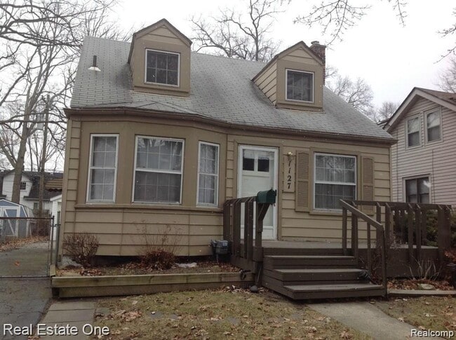 Building Photo - 1127 Hoffman Ave