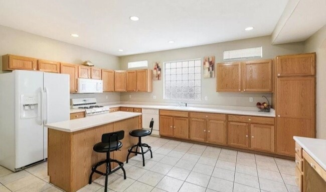 Photo - 6347 Utica Ct