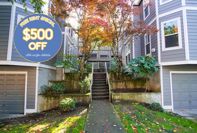 Building Photo - $500 OFF!! Lair Hill-Spacious & Updated 2-... Unit 235-07 Rental