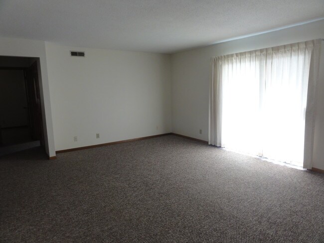 Plaza West Apartments