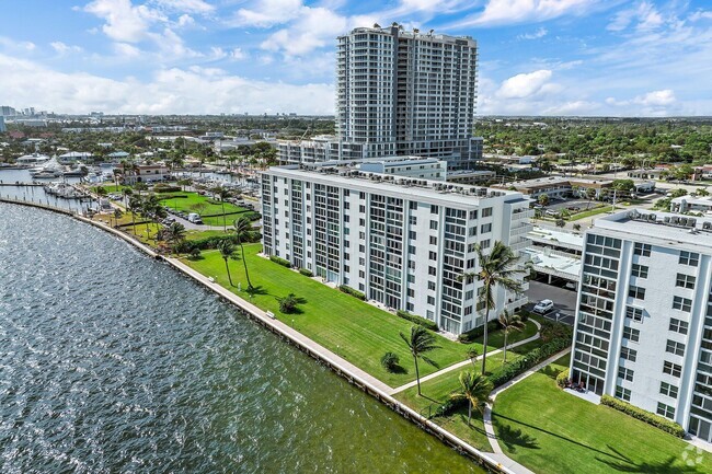 Building Photo - 301 Lake Shore Dr Unit 711 Rental