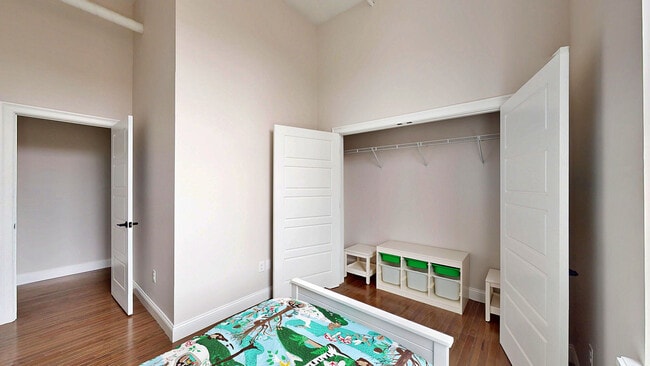 Photo - Reid & Hughes