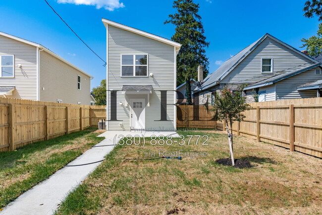Photo - 972 Ellsworth Ave