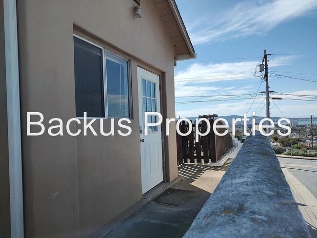 Photo - Wonderful partially furnished upper Seaside unit