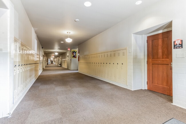 Oconomowoc School Apartments