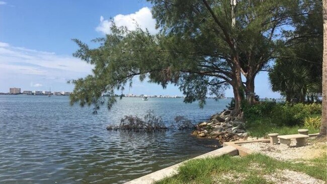 Photo - 3102 50th St S