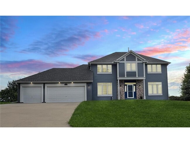 Building Photo - 1839 Valley Ridge Trail S Rental