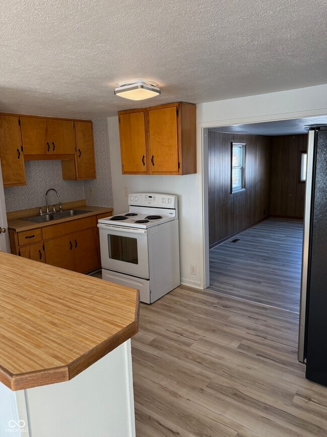 Photo - 6180 N State Rd 39