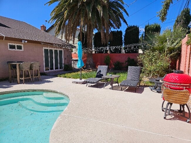 Photo - 3500 El Cortez Ave