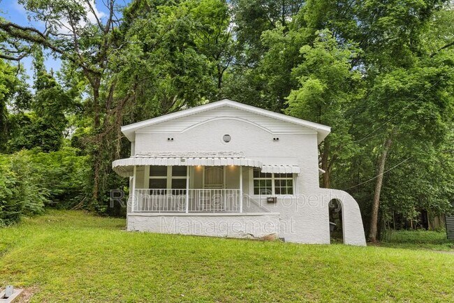 Photo - 624 83rd Pl S