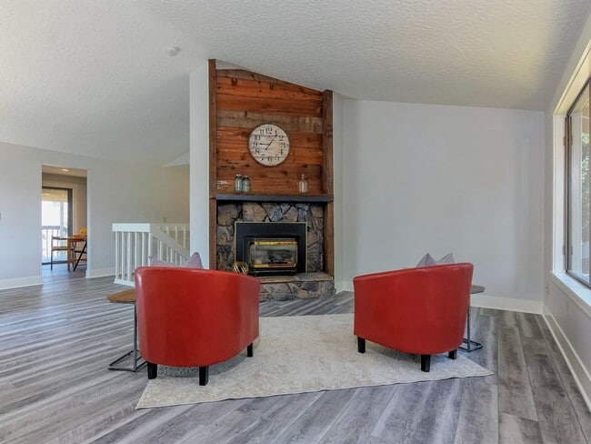 Photo - 4 Bedroom - Gated Community!