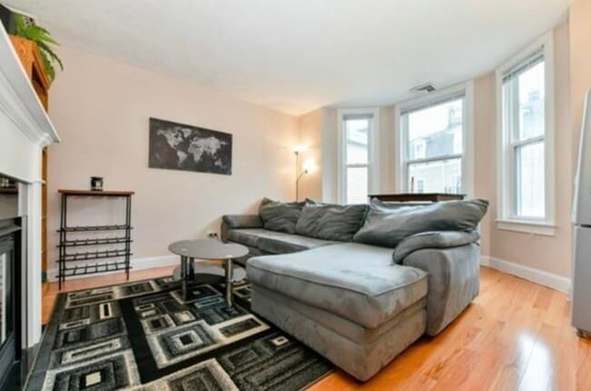 Photo - 239 Emerson St Unit 0