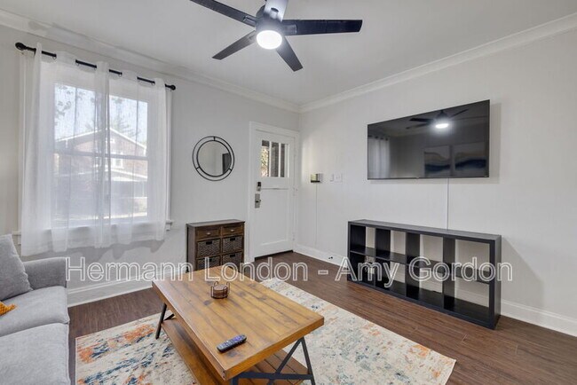 Photo - 6024 Dewey Ave