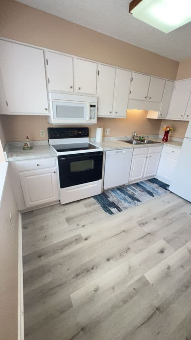 Photo - 2BR/2.5BA Townhome