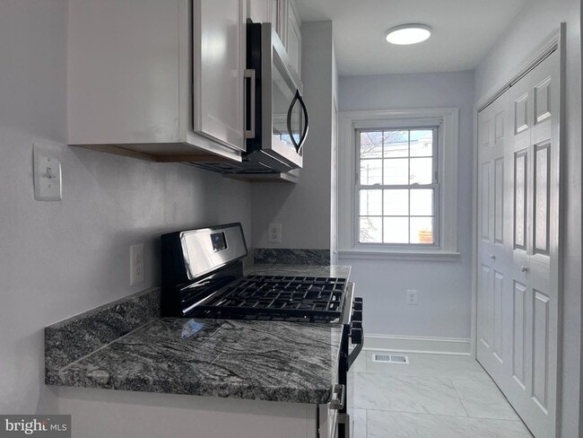 Photo - 5604 29th Ave