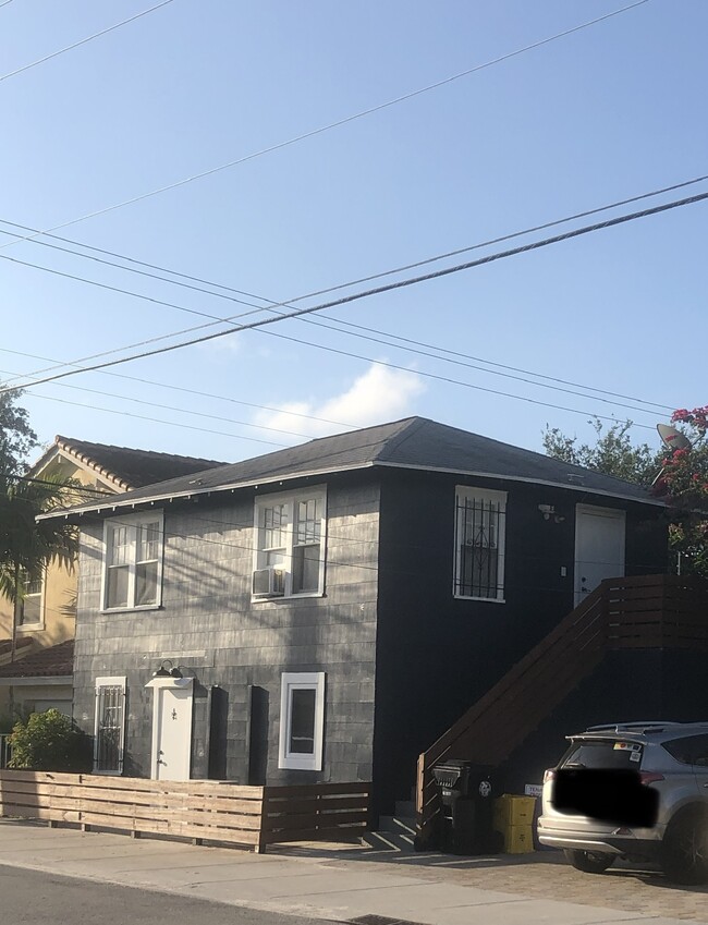 Building Photo - 1302 S N St Unit UGL apt 2