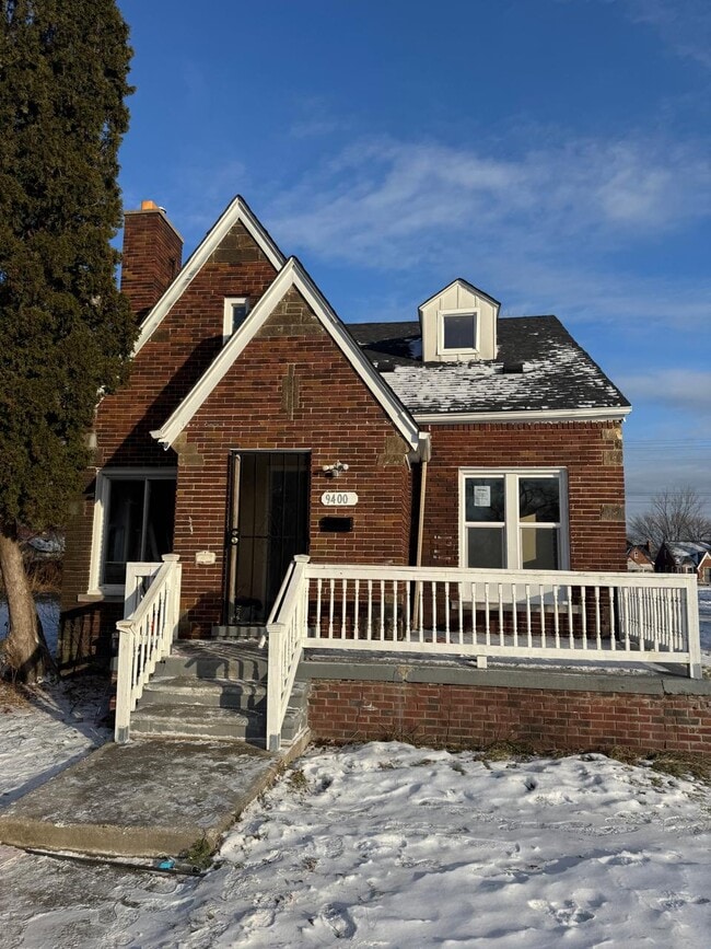 Building Photo - 9400 Lakepointe St