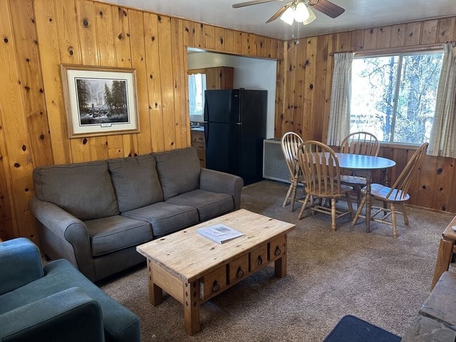 Photo - 237 E White Mountain Blvd