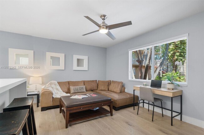 6330 SW 79th St Unit 6