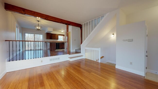 Living Room - Rolling Meadows Apartments