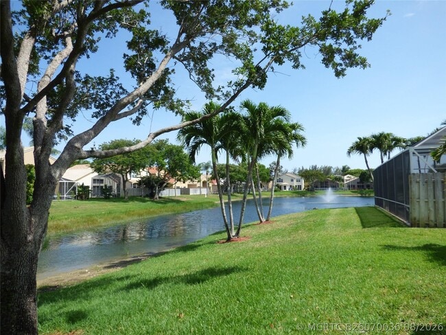 7614 Colony Lake Dr