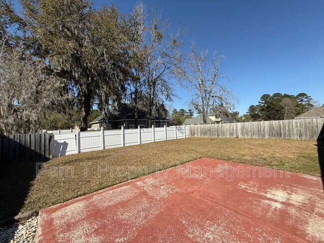 Photo - 257 Shady Oak Cir