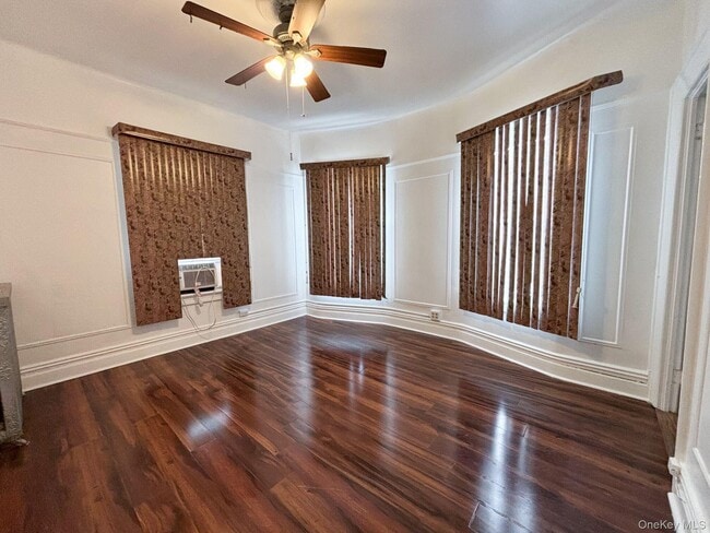 Photo - 1718 Melville St